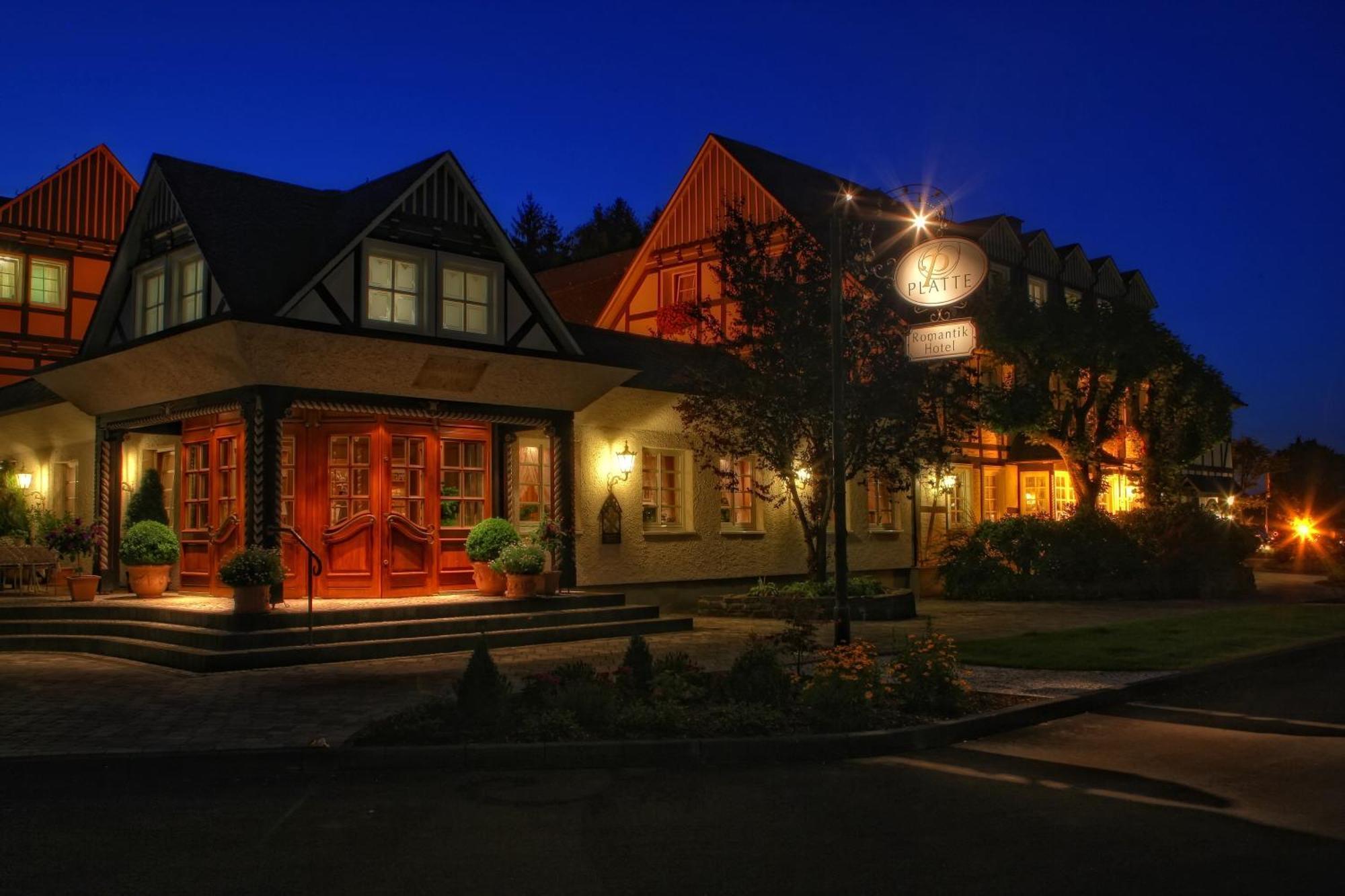 Romantikhotel Platte アッテンドルン エクステリア 写真