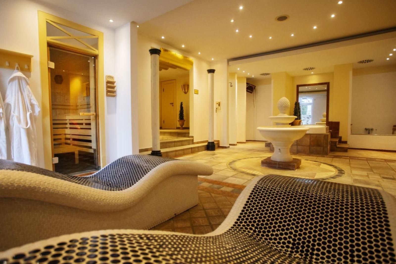 Romantikhotel Platte アッテンドルン エクステリア 写真