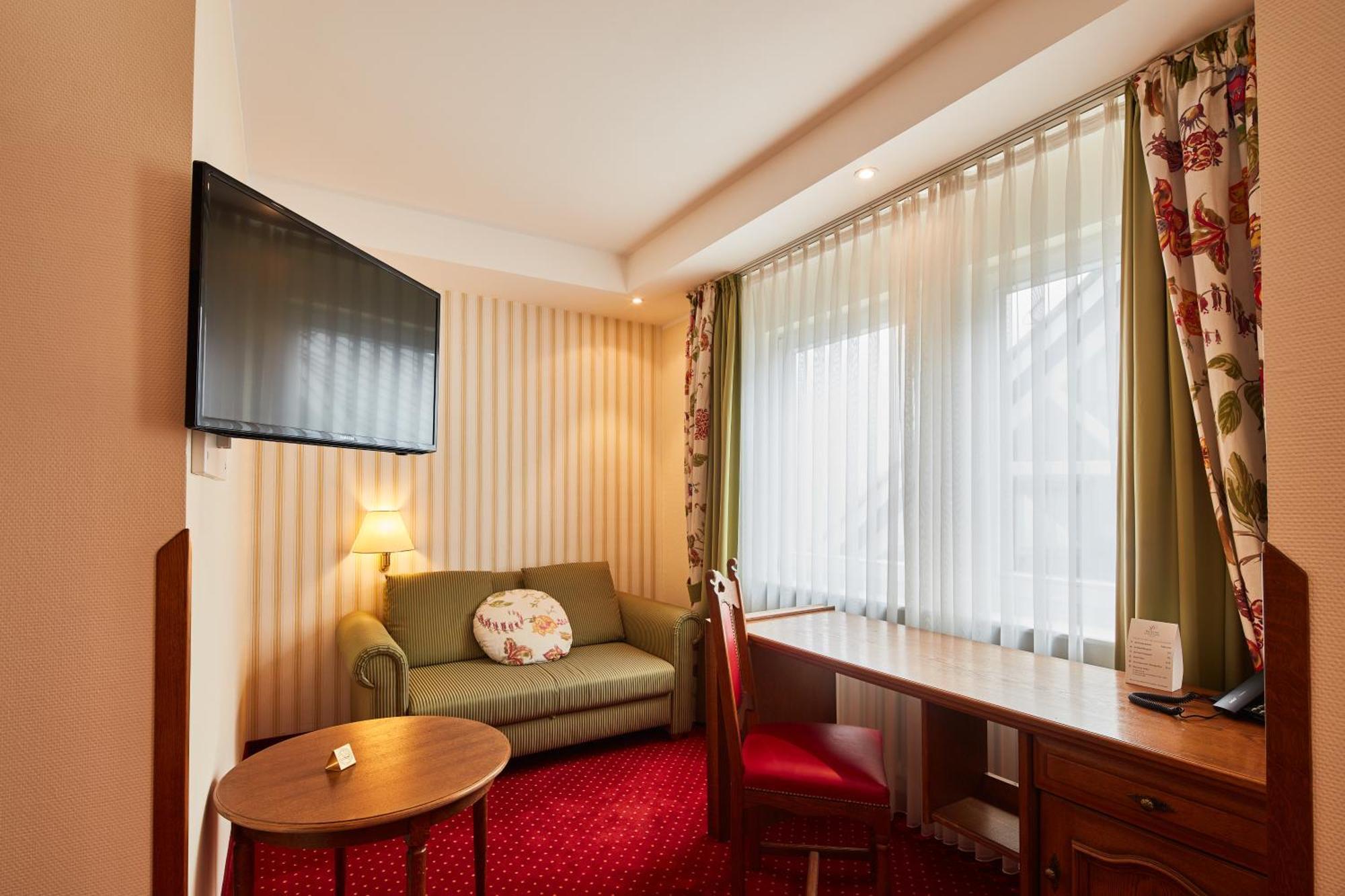 Romantikhotel Platte アッテンドルン エクステリア 写真