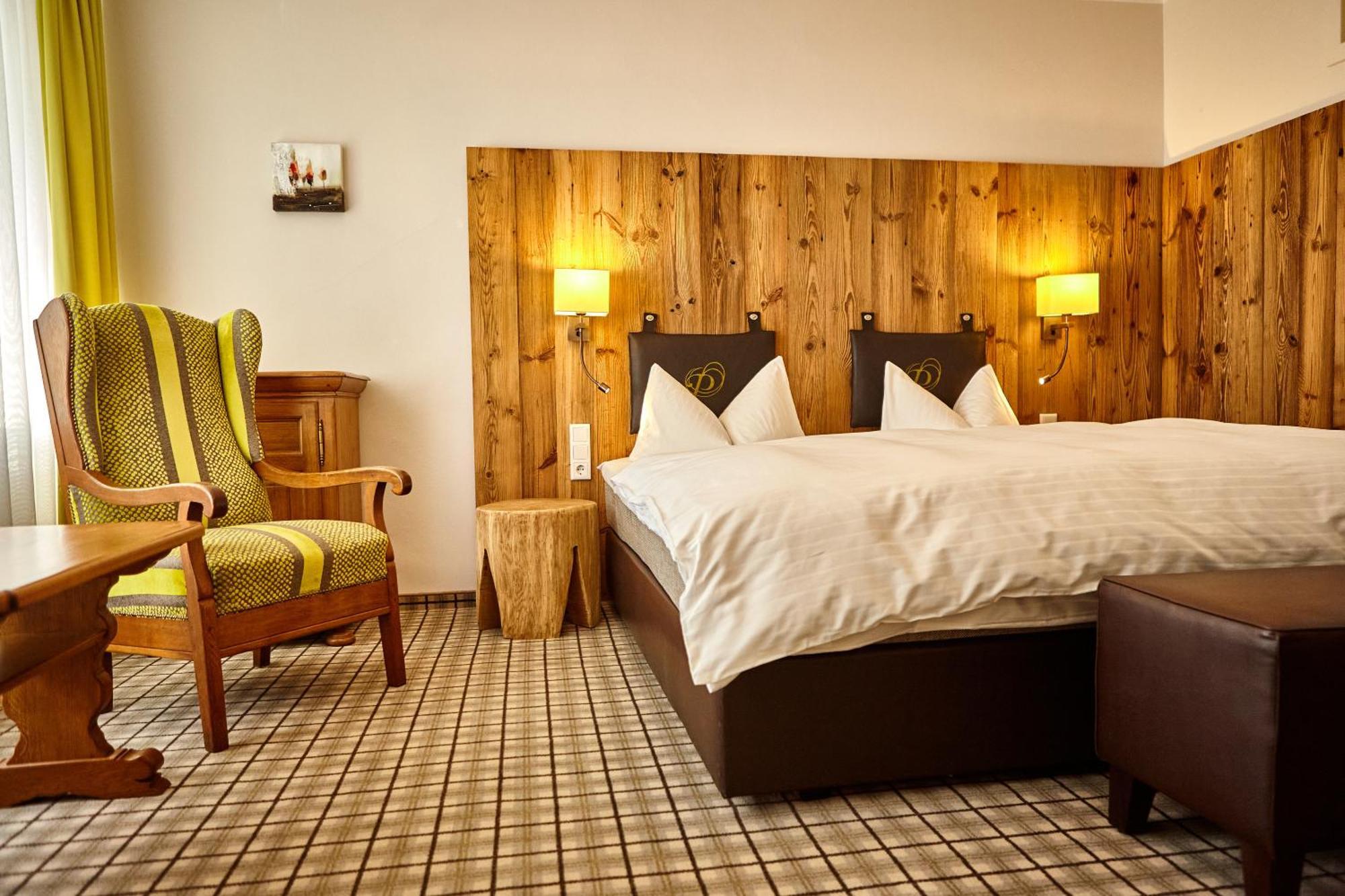 Romantikhotel Platte アッテンドルン エクステリア 写真