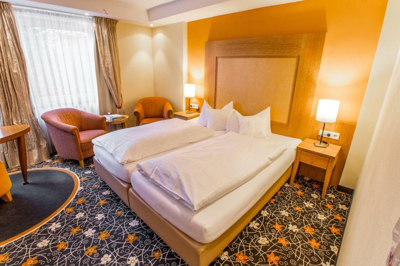 Romantikhotel Platte アッテンドルン エクステリア 写真